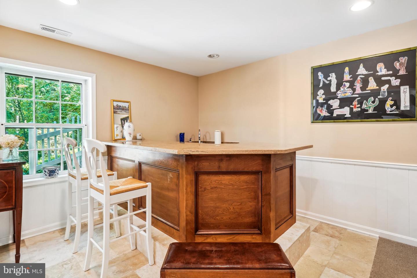 1586 FOREST VILLA LN, MCLEAN, Virginia 22101, 5 Bedrooms Bedrooms, ,3 BathroomsBathrooms,Residential,For sale,1586 FOREST VILLA LN,VAFX2239798 MLS # VAFX2239798