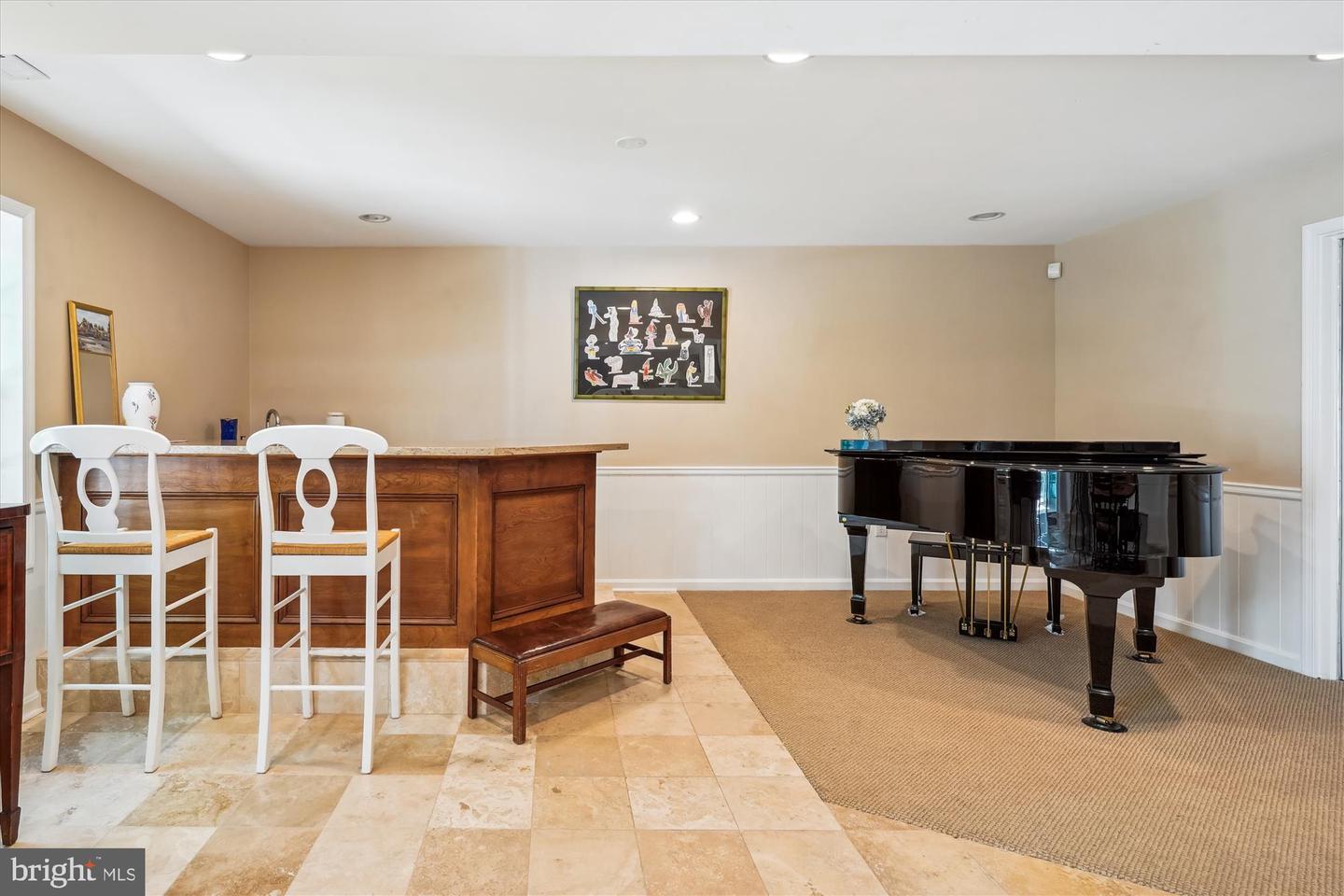 1586 FOREST VILLA LN, MCLEAN, Virginia 22101, 5 Bedrooms Bedrooms, ,3 BathroomsBathrooms,Residential,For sale,1586 FOREST VILLA LN,VAFX2239798 MLS # VAFX2239798