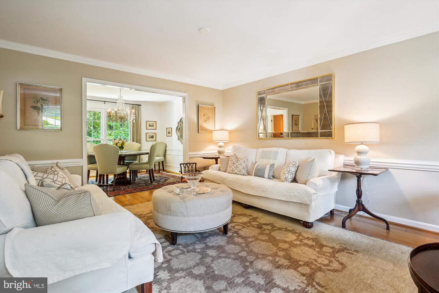 1586 FOREST VILLA LN, MCLEAN, Virginia 22101, 5 Bedrooms Bedrooms, ,3 BathroomsBathrooms,Residential,For sale,1586 FOREST VILLA LN,VAFX2239798 MLS # VAFX2239798