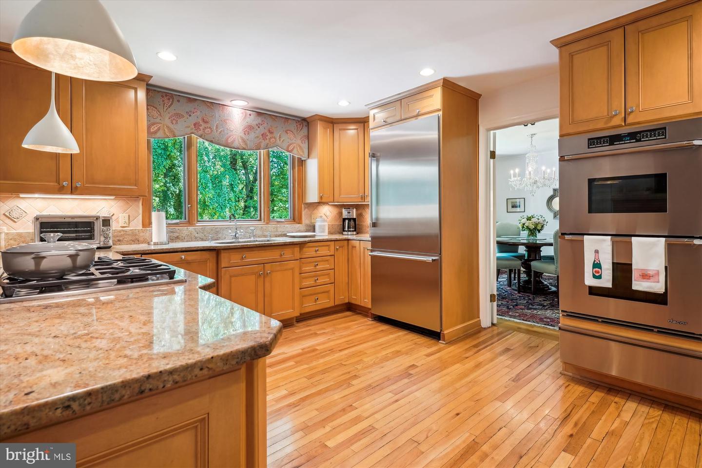1586 FOREST VILLA LN, MCLEAN, Virginia 22101, 5 Bedrooms Bedrooms, ,3 BathroomsBathrooms,Residential,For sale,1586 FOREST VILLA LN,VAFX2239798 MLS # VAFX2239798