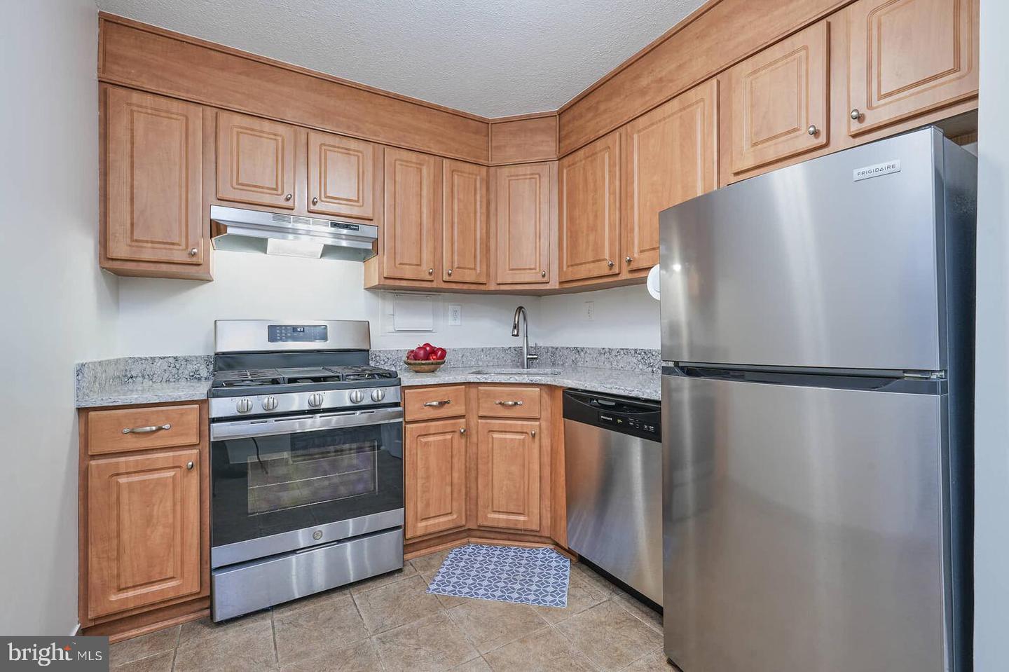 4600 S FOUR MILE RUN DR #907, ARLINGTON, Virginia 22204, 1 Bedroom Bedrooms, ,1 BathroomBathrooms,Residential,For sale,4600 S FOUR MILE RUN DR #907,VAAR2057284 MLS # VAAR2057284