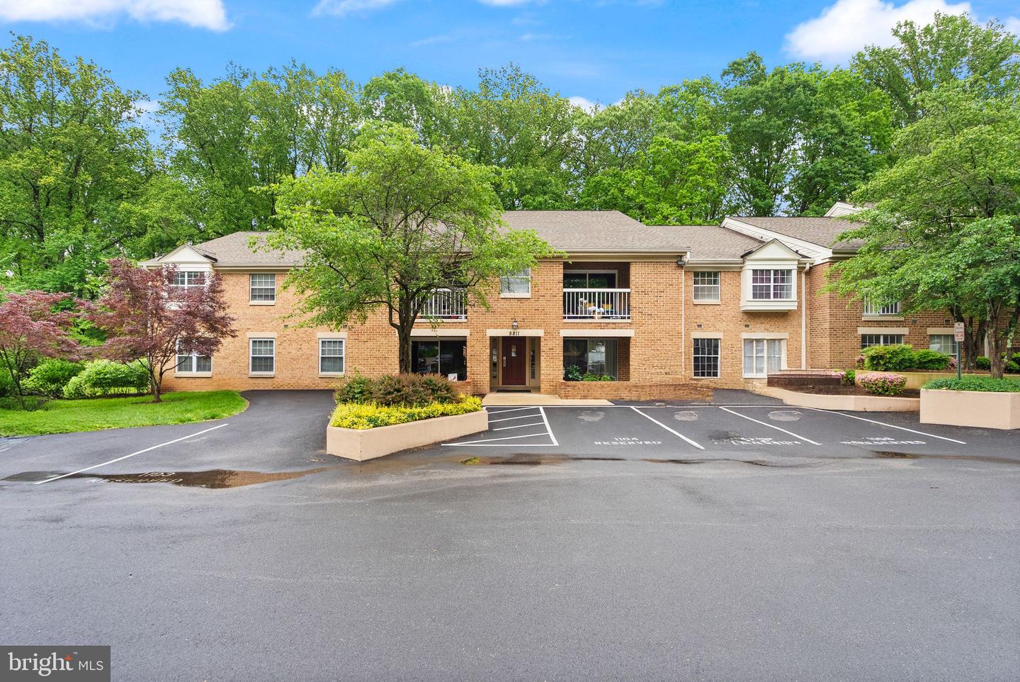 5811 COVE LANDING RD #301, BURKE, Virginia 22015, 3 Bedrooms Bedrooms, ,2 BathroomsBathrooms,Residential,For sale,5811 COVE LANDING RD #301,VAFX2239884 MLS # VAFX2239884