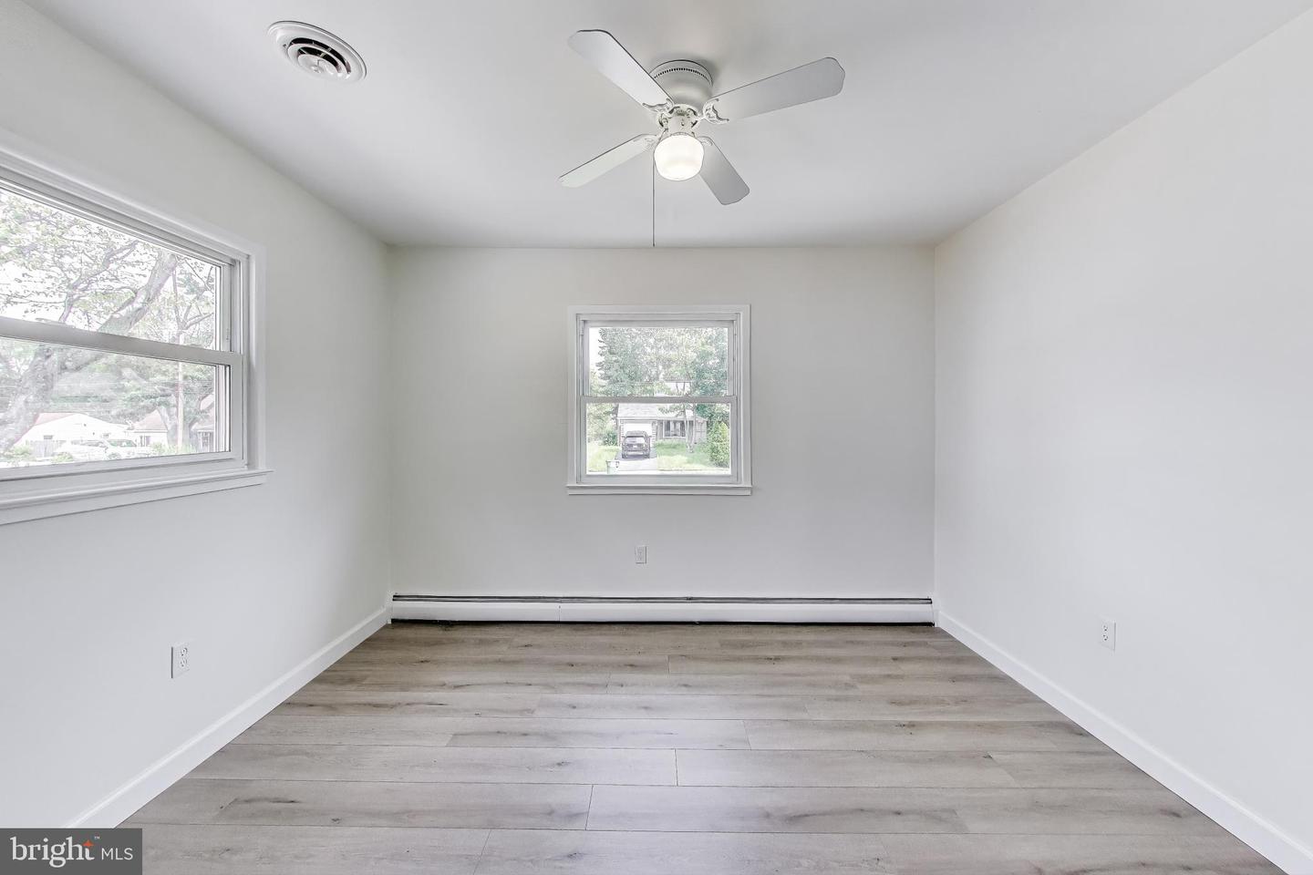 1412 CALIFORNIA ST, WOODBRIDGE, Virginia 22191, 3 Bedrooms Bedrooms, ,2 BathroomsBathrooms,Residential,For sale,1412 CALIFORNIA ST,VAPW2094396 MLS # VAPW2094396