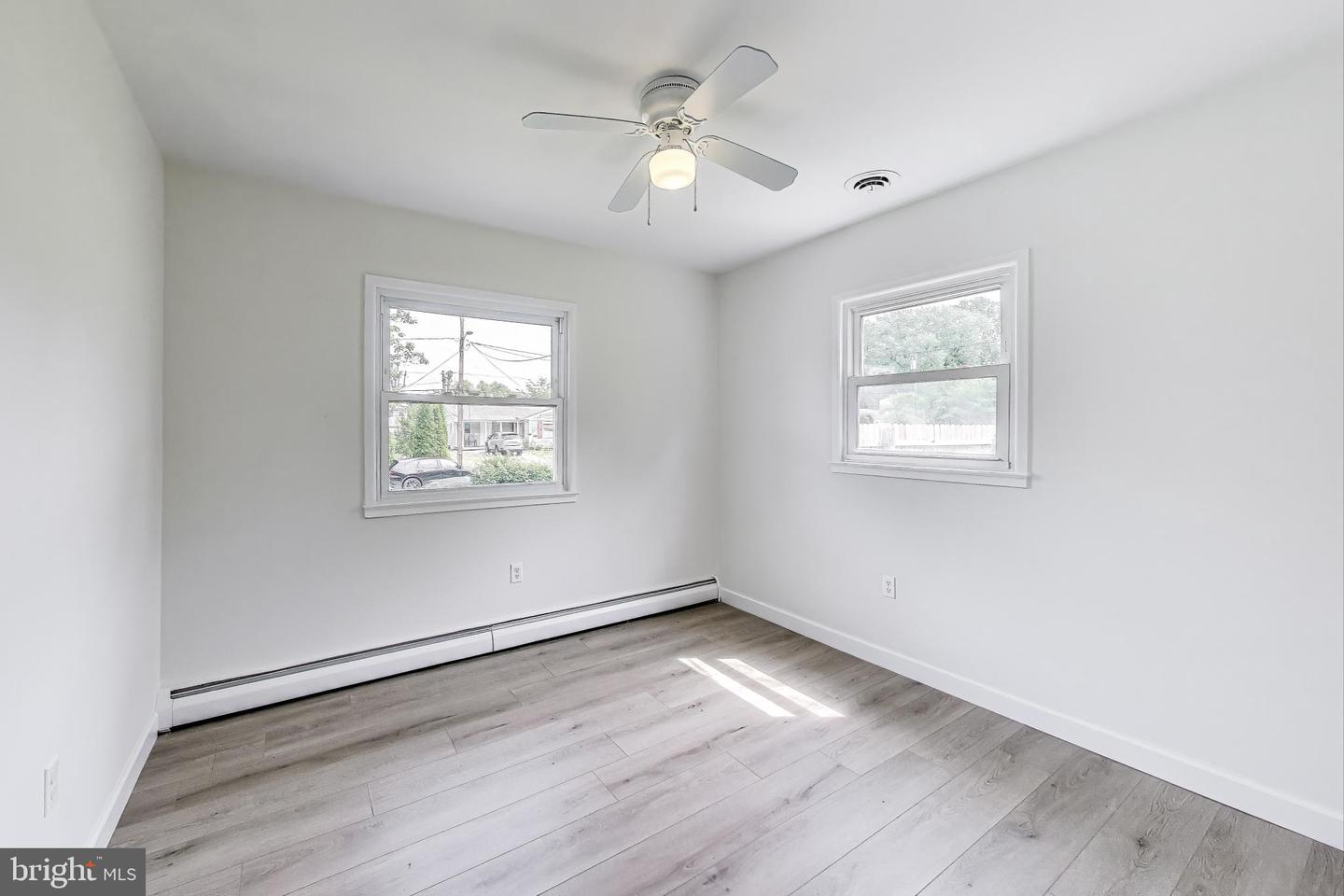 1412 CALIFORNIA ST, WOODBRIDGE, Virginia 22191, 3 Bedrooms Bedrooms, ,2 BathroomsBathrooms,Residential,For sale,1412 CALIFORNIA ST,VAPW2094396 MLS # VAPW2094396
