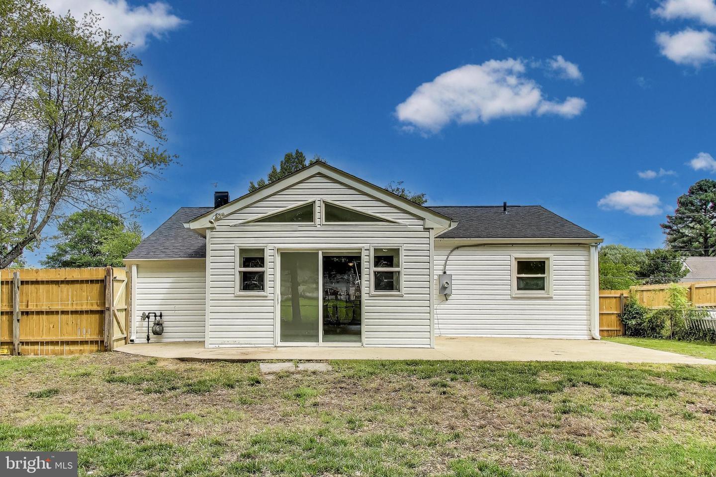 1412 CALIFORNIA ST, WOODBRIDGE, Virginia 22191, 3 Bedrooms Bedrooms, ,2 BathroomsBathrooms,Residential,For sale,1412 CALIFORNIA ST,VAPW2094396 MLS # VAPW2094396