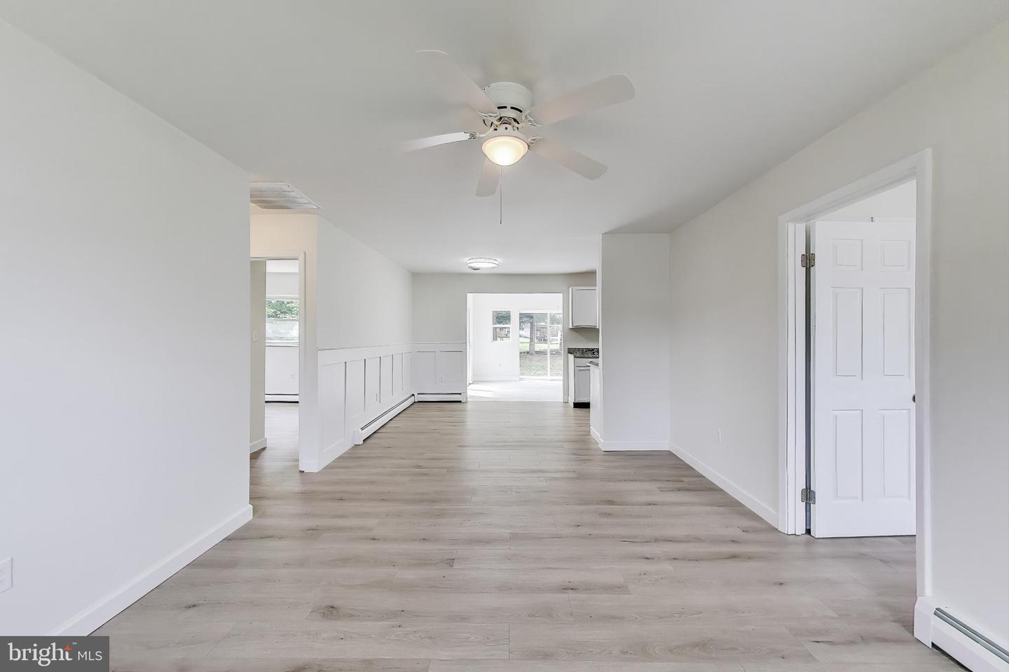 1412 CALIFORNIA ST, WOODBRIDGE, Virginia 22191, 3 Bedrooms Bedrooms, ,2 BathroomsBathrooms,Residential,For sale,1412 CALIFORNIA ST,VAPW2094396 MLS # VAPW2094396