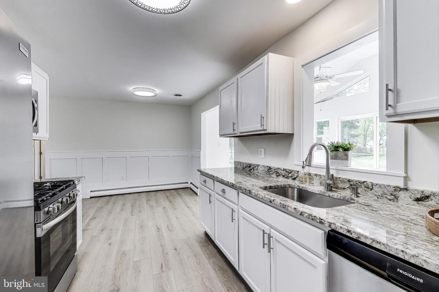 1412 CALIFORNIA ST, WOODBRIDGE, Virginia 22191, 3 Bedrooms Bedrooms, ,2 BathroomsBathrooms,Residential,For sale,1412 CALIFORNIA ST,VAPW2094396 MLS # VAPW2094396