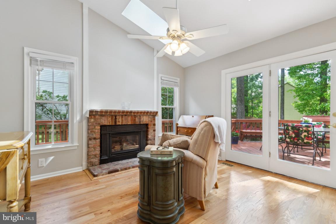 9111 BLUE JUG LNDG, BURKE, Virginia 22015, 3 Bedrooms Bedrooms, ,3 BathroomsBathrooms,Residential,For sale,9111 BLUE JUG LNDG,VAFX2239554 MLS # VAFX2239554