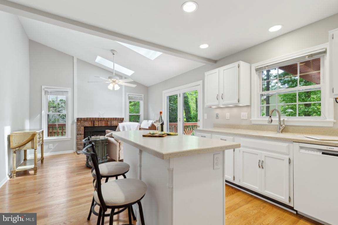 9111 BLUE JUG LNDG, BURKE, Virginia 22015, 3 Bedrooms Bedrooms, ,3 BathroomsBathrooms,Residential,For sale,9111 BLUE JUG LNDG,VAFX2239554 MLS # VAFX2239554