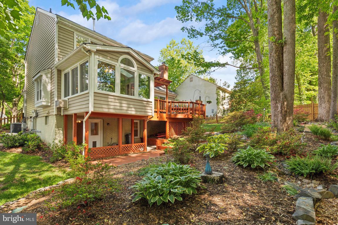 9111 BLUE JUG LNDG, BURKE, Virginia 22015, 3 Bedrooms Bedrooms, ,3 BathroomsBathrooms,Residential,For sale,9111 BLUE JUG LNDG,VAFX2239554 MLS # VAFX2239554
