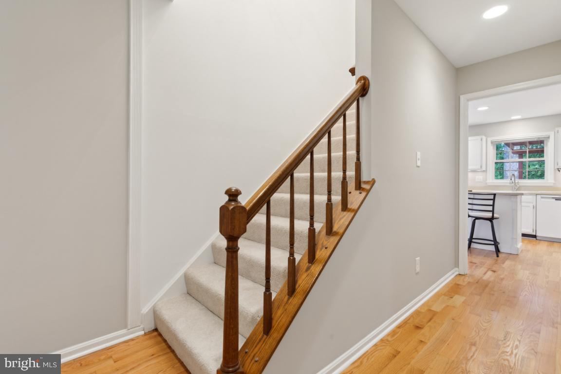 9111 BLUE JUG LNDG, BURKE, Virginia 22015, 3 Bedrooms Bedrooms, ,3 BathroomsBathrooms,Residential,For sale,9111 BLUE JUG LNDG,VAFX2239554 MLS # VAFX2239554