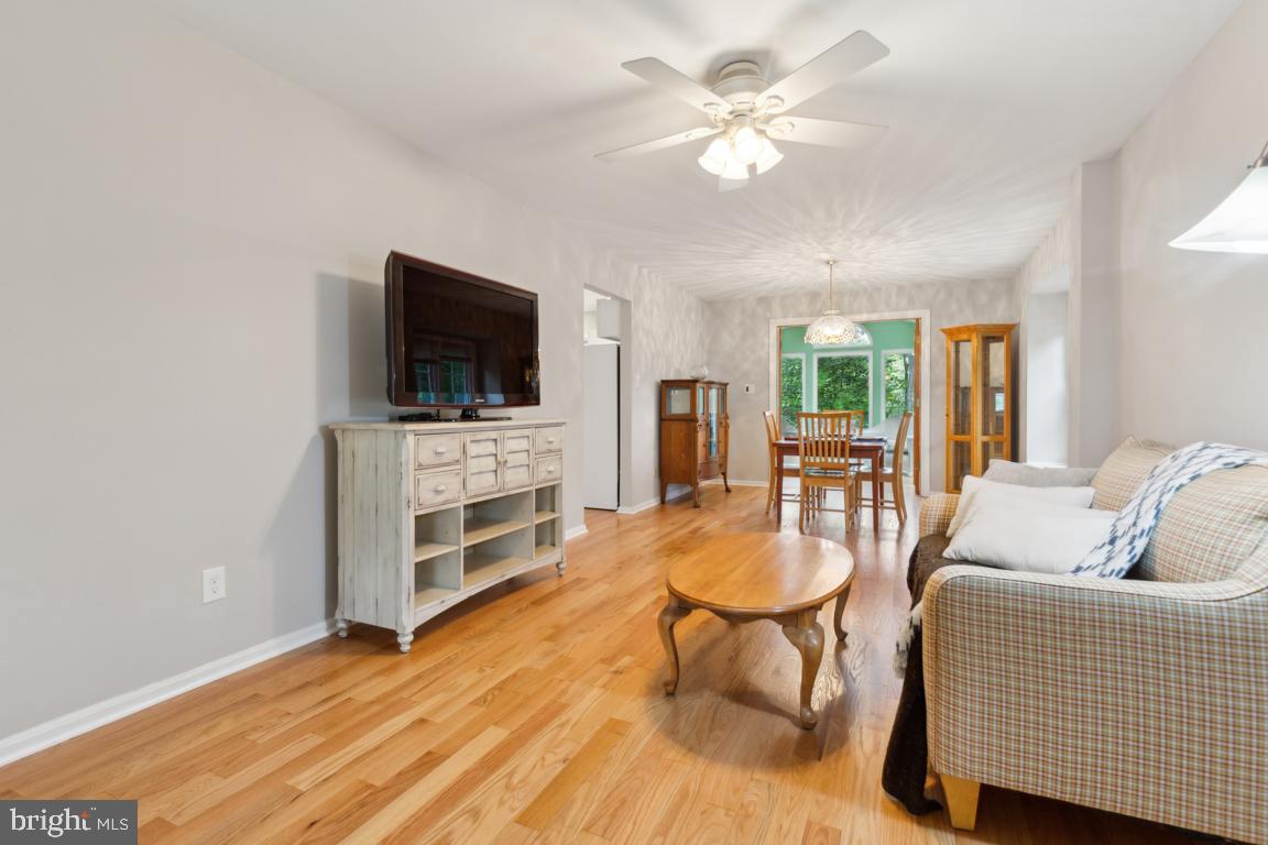 9111 BLUE JUG LNDG, BURKE, Virginia 22015, 3 Bedrooms Bedrooms, ,3 BathroomsBathrooms,Residential,For sale,9111 BLUE JUG LNDG,VAFX2239554 MLS # VAFX2239554