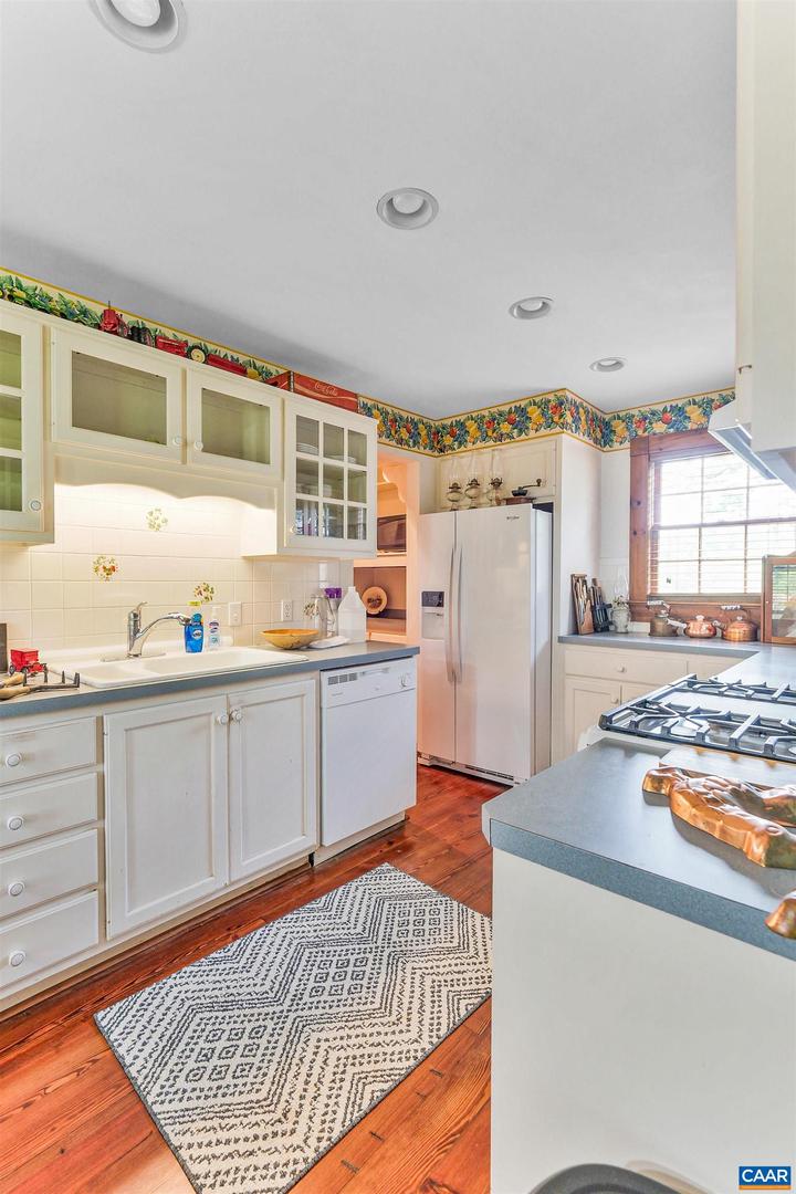 5722 JAMES RIVER RD, GLADSTONE, Virginia 24553, 2 Bedrooms Bedrooms, ,2 BathroomsBathrooms,Residential,For sale,5722 JAMES RIVER RD,664384 MLS # 664384