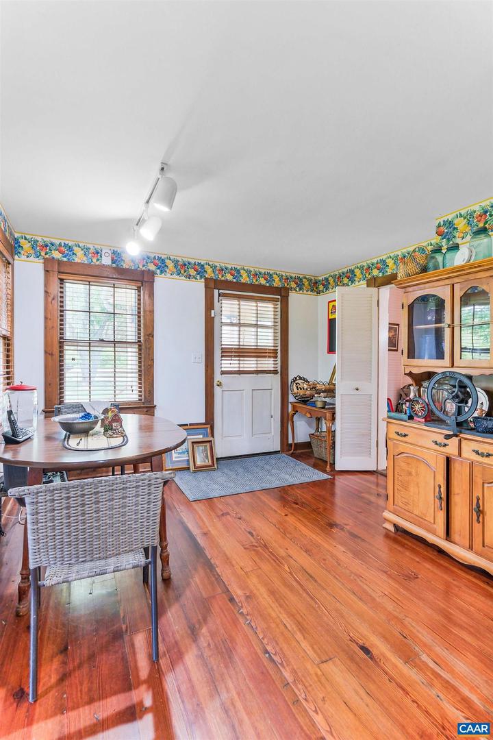 5722 JAMES RIVER RD, GLADSTONE, Virginia 24553, 2 Bedrooms Bedrooms, ,2 BathroomsBathrooms,Residential,For sale,5722 JAMES RIVER RD,664384 MLS # 664384