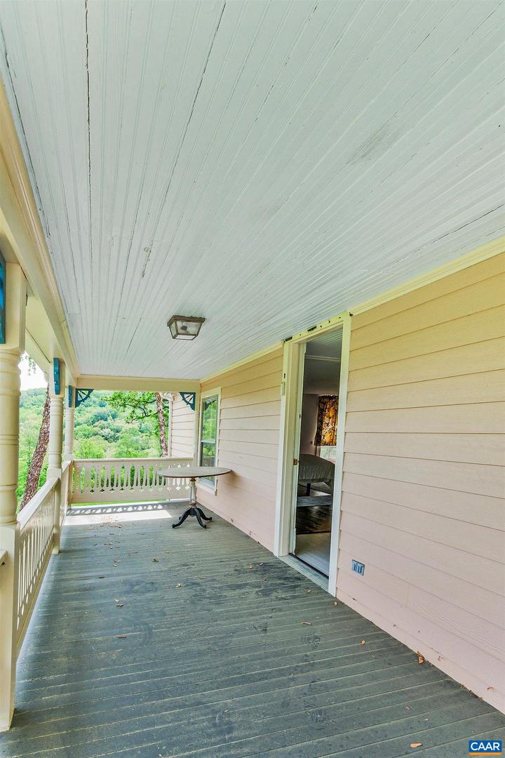 5722 JAMES RIVER RD, GLADSTONE, Virginia 24553, 2 Bedrooms Bedrooms, ,2 BathroomsBathrooms,Residential,For sale,5722 JAMES RIVER RD,664384 MLS # 664384