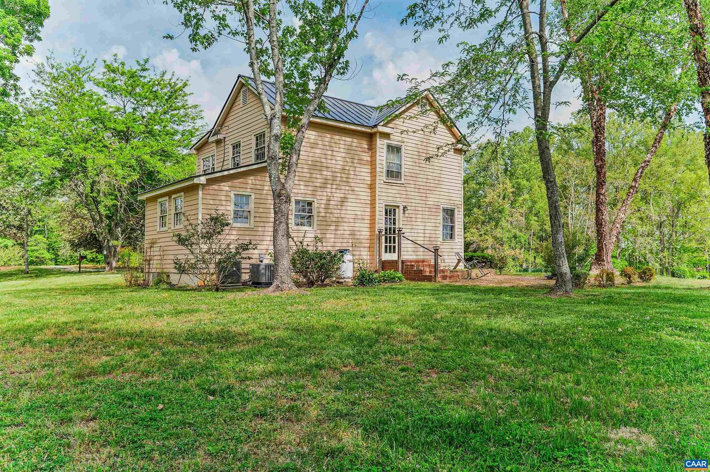 5722 JAMES RIVER RD, GLADSTONE, Virginia 24553, 2 Bedrooms Bedrooms, ,2 BathroomsBathrooms,Residential,For sale,5722 JAMES RIVER RD,664384 MLS # 664384
