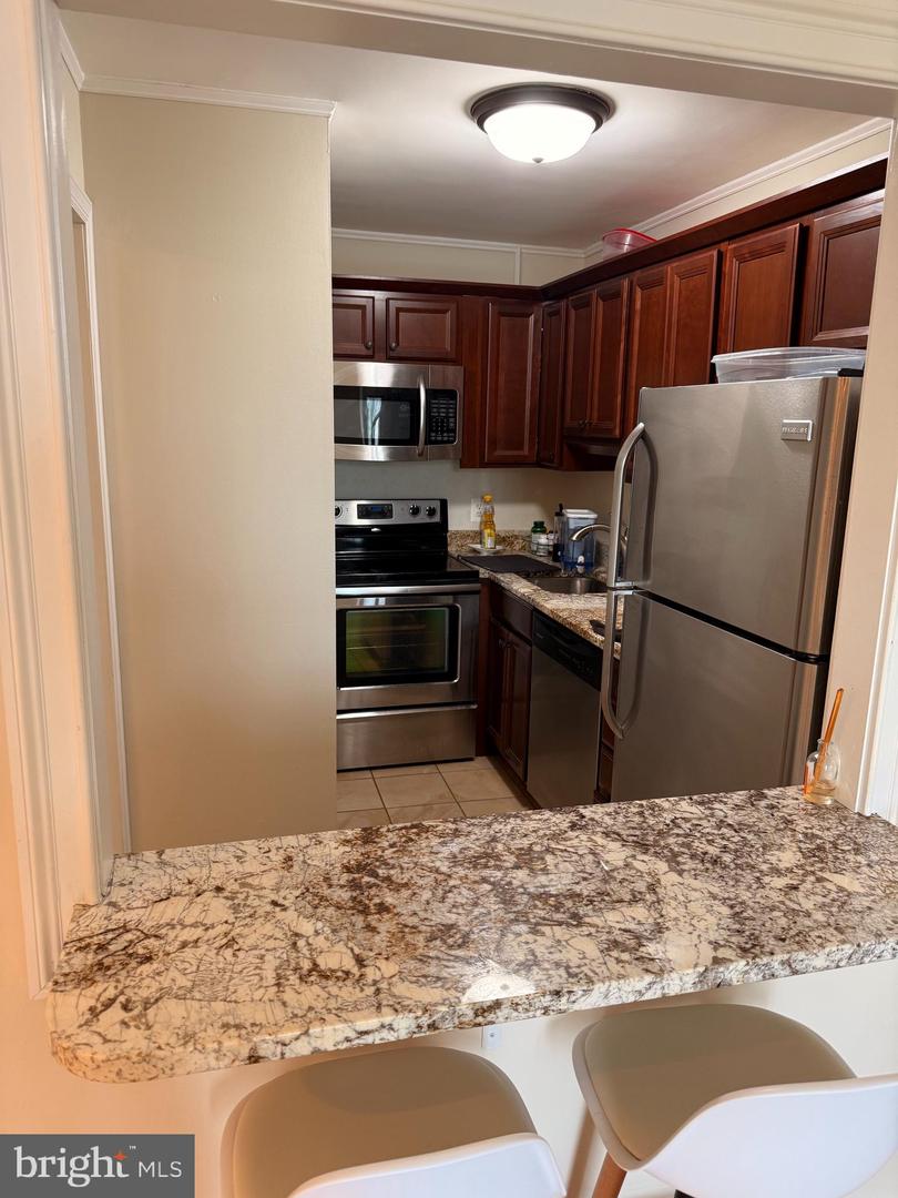 6800 FLEETWOOD RD #1008, MCLEAN, Virginia 22101, 1 Bedroom Bedrooms, ,1 BathroomBathrooms,Residential,For sale,6800 FLEETWOOD RD #1008,VAFX2240170 MLS # VAFX2240170
