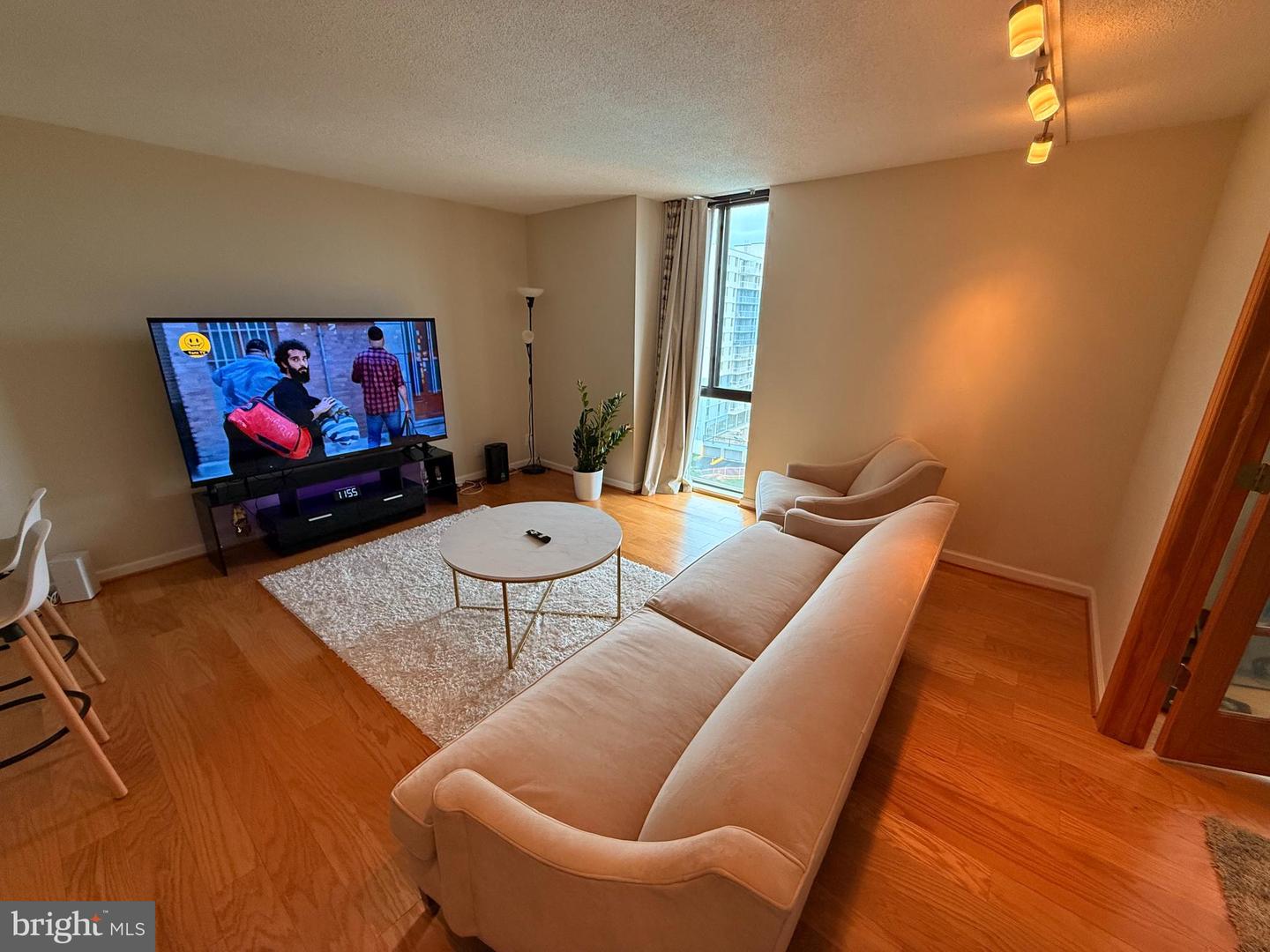 6800 FLEETWOOD RD #1008, MCLEAN, Virginia 22101, 1 Bedroom Bedrooms, ,1 BathroomBathrooms,Residential,For sale,6800 FLEETWOOD RD #1008,VAFX2240170 MLS # VAFX2240170