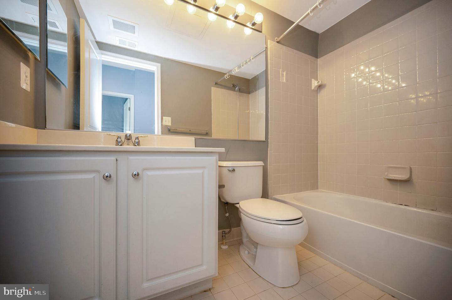 7848 CEDAR BRANCH DR, GAINESVILLE, Virginia 20155, 2 Bedrooms Bedrooms, ,2 BathroomsBathrooms,Residential,For sale,7848 CEDAR BRANCH DR,VAPW2094464 MLS # VAPW2094464