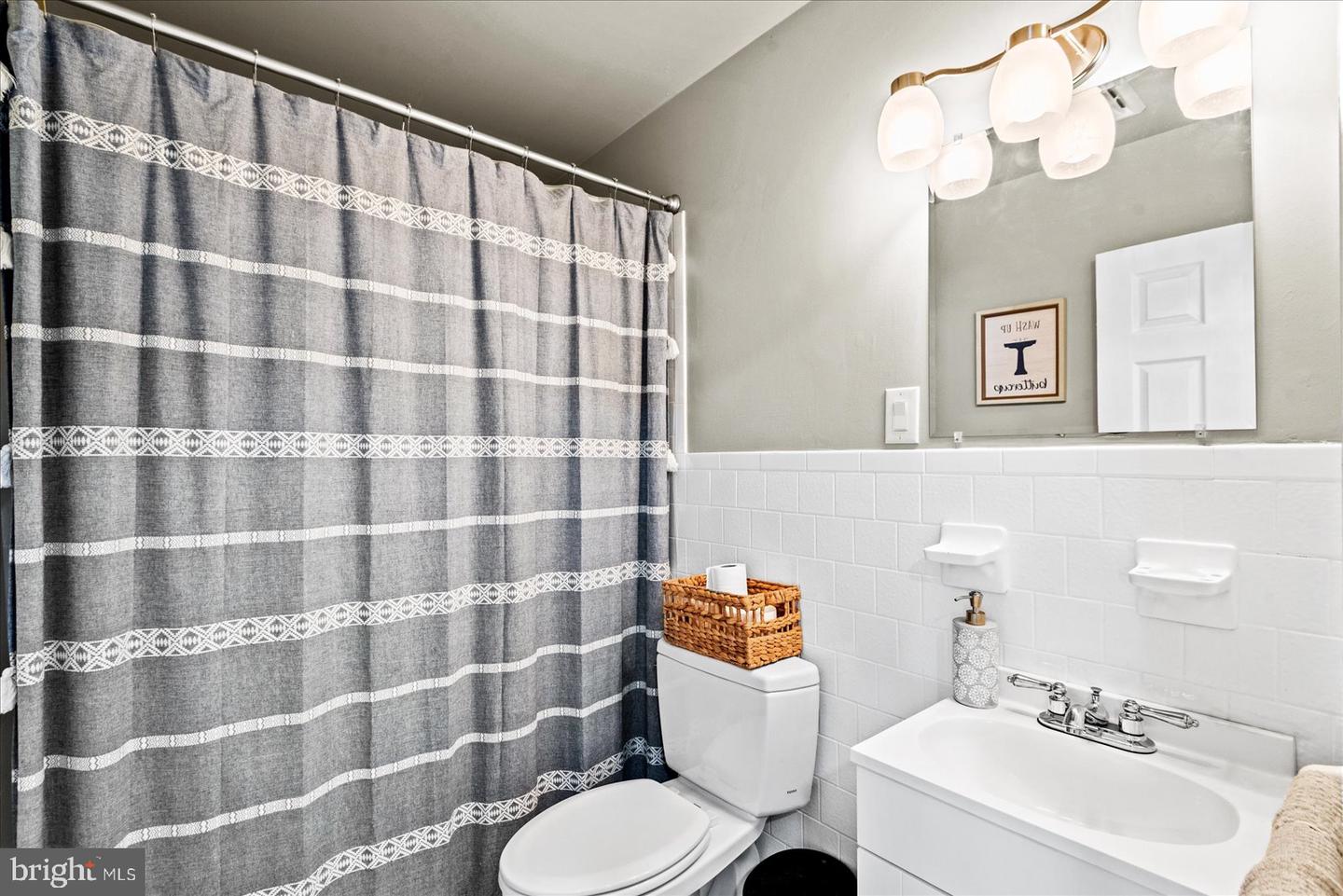 1412 FALLIN TOWN, CALLAO, Virginia 22435, 3 Bedrooms Bedrooms, ,2 BathroomsBathrooms,Residential,For sale,1412 FALLIN TOWN,VANV2001590 MLS # VANV2001590
