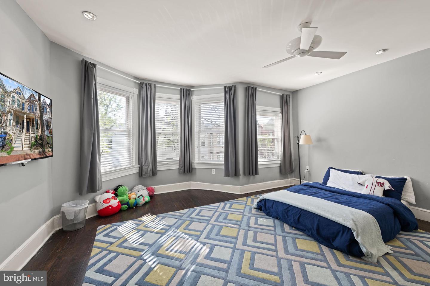 1919 6TH ST NW, WASHINGTON, District Of Columbia 20001, 4 Bedrooms Bedrooms, ,2 BathroomsBathrooms,Residential,For sale,1919 6TH ST NW,DCDC2200156 MLS # DCDC2200156