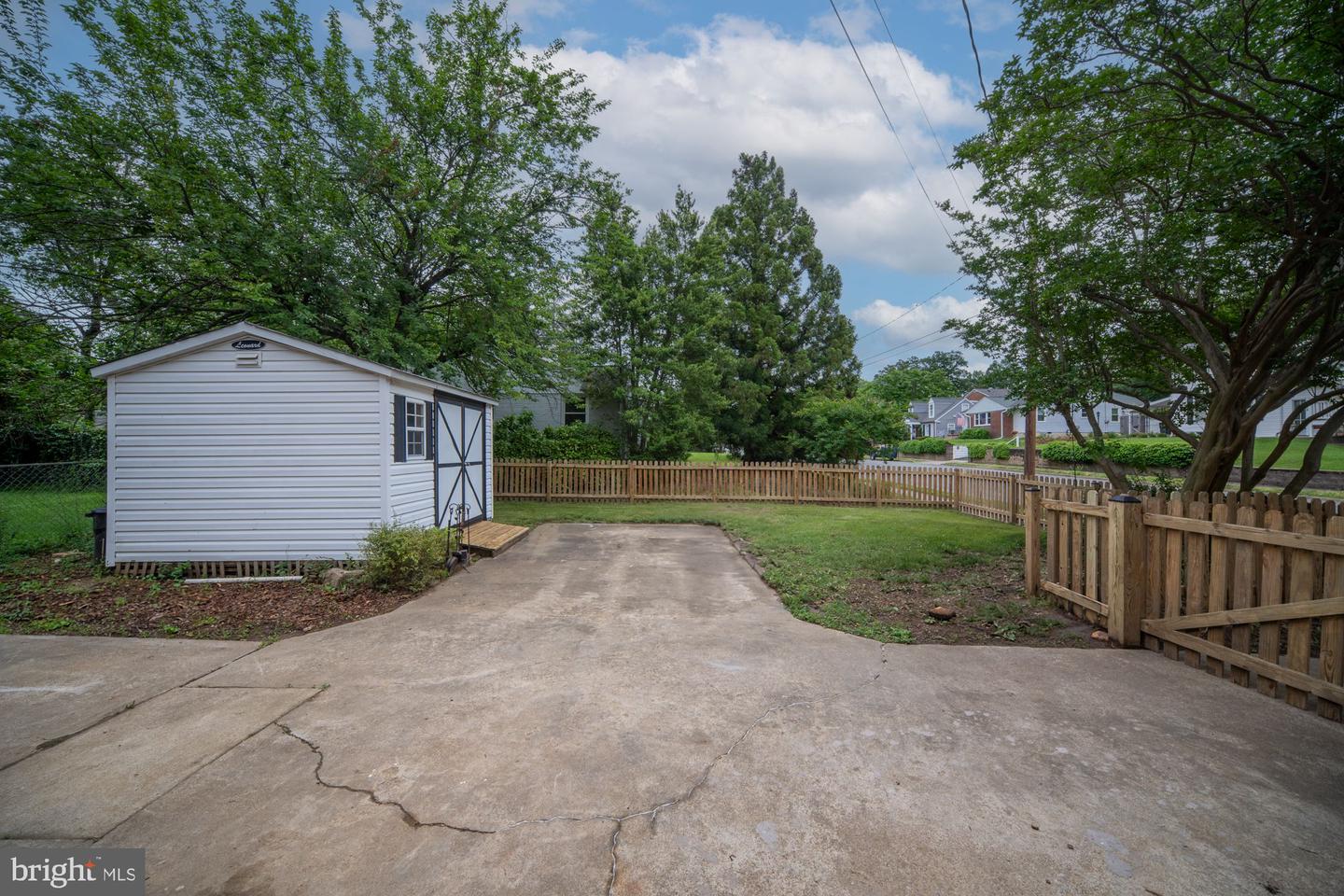 1321 DANDRIDGE ST, FREDERICKSBURG, Virginia 22401, 3 Bedrooms Bedrooms, ,2 BathroomsBathrooms,Residential,For sale,1321 DANDRIDGE ST,VAFB2008182 MLS # VAFB2008182