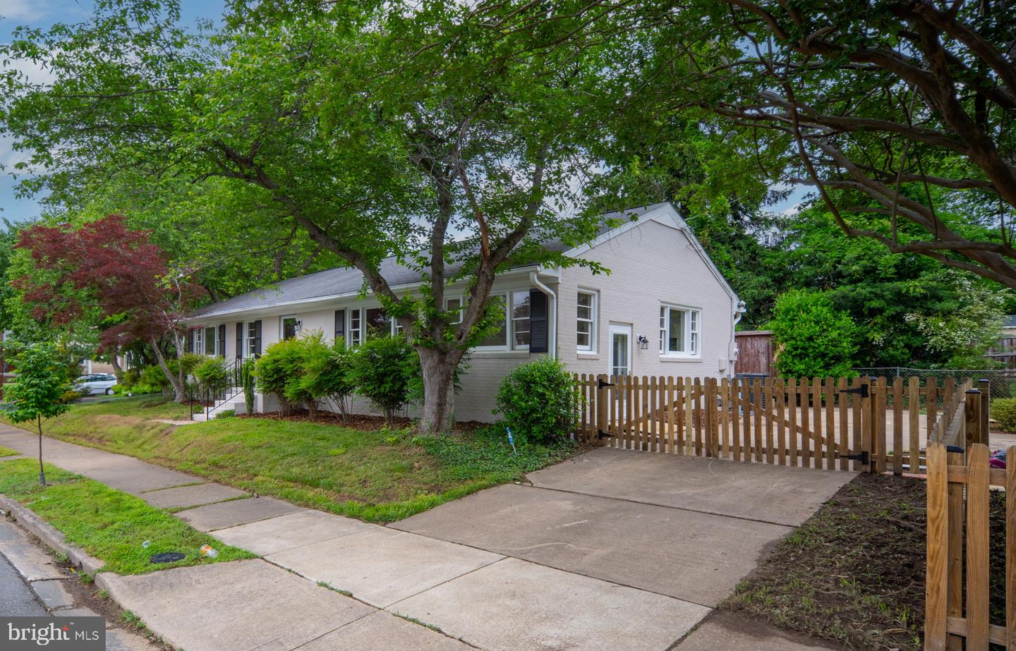 1321 DANDRIDGE ST, FREDERICKSBURG, Virginia 22401, 3 Bedrooms Bedrooms, ,2 BathroomsBathrooms,Residential,For sale,1321 DANDRIDGE ST,VAFB2008182 MLS # VAFB2008182
