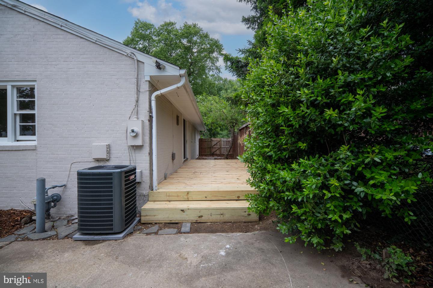 1321 DANDRIDGE ST, FREDERICKSBURG, Virginia 22401, 3 Bedrooms Bedrooms, ,2 BathroomsBathrooms,Residential,For sale,1321 DANDRIDGE ST,VAFB2008182 MLS # VAFB2008182