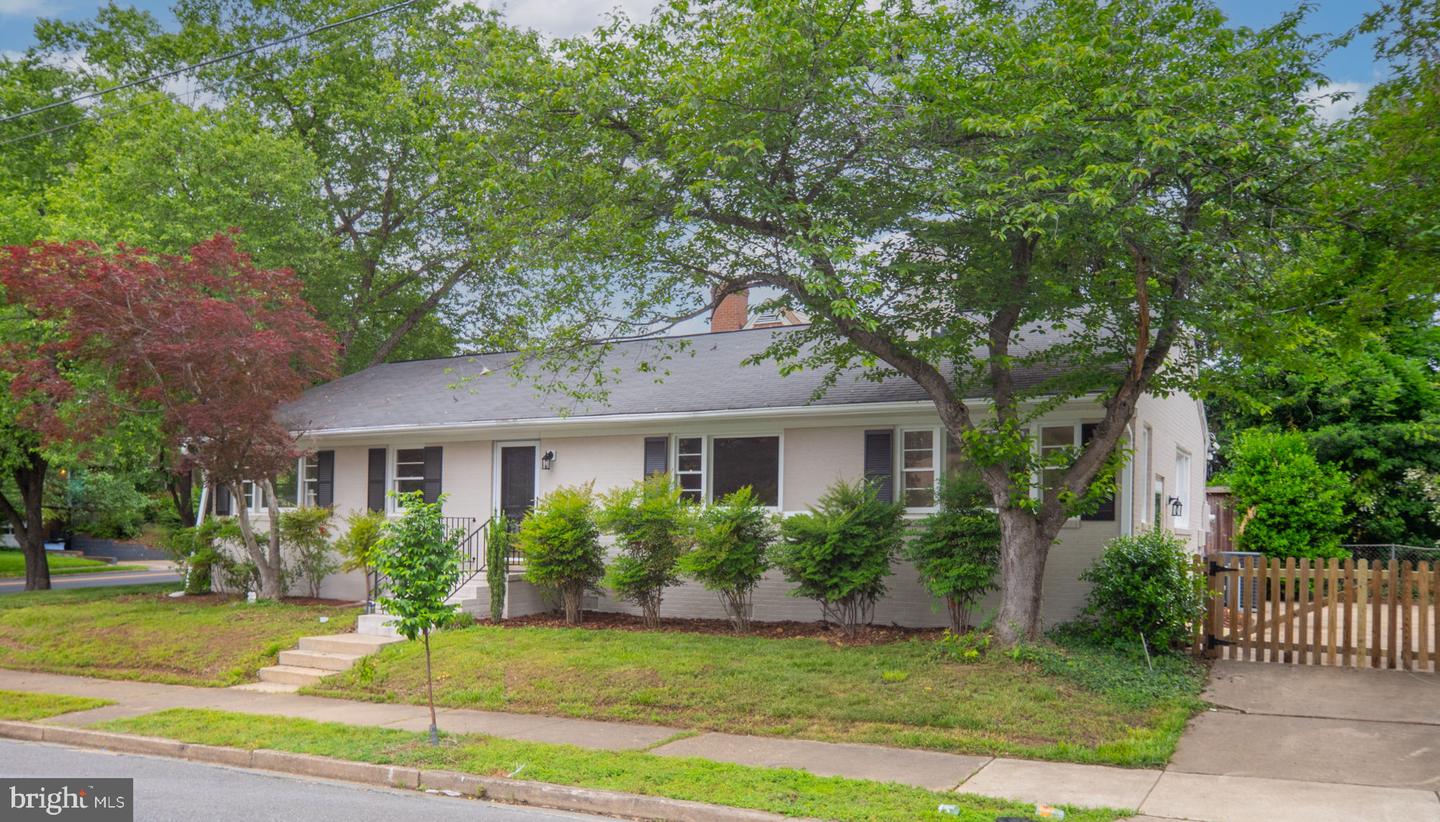 1321 DANDRIDGE ST, FREDERICKSBURG, Virginia 22401, 3 Bedrooms Bedrooms, ,2 BathroomsBathrooms,Residential,For sale,1321 DANDRIDGE ST,VAFB2008182 MLS # VAFB2008182