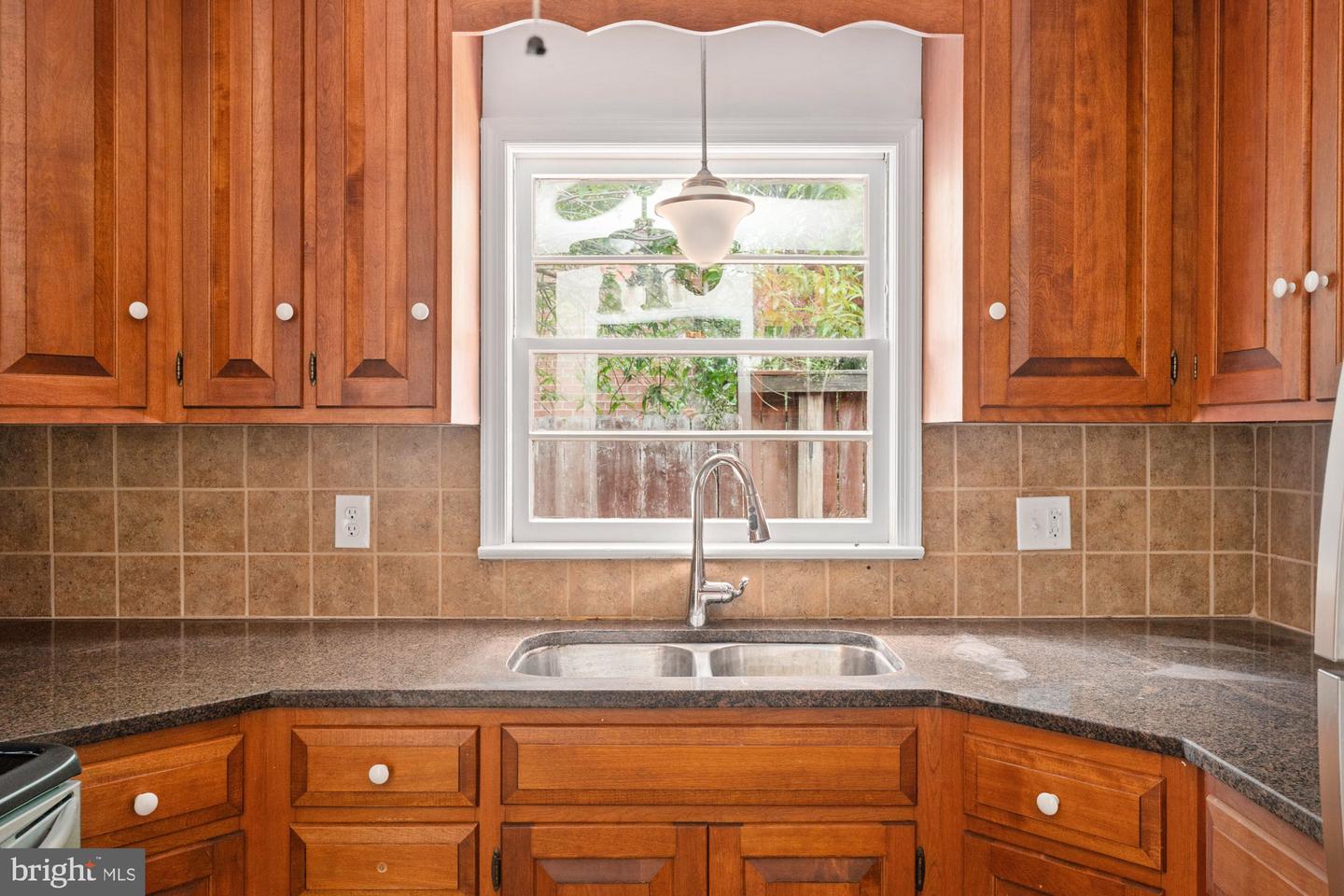 1321 DANDRIDGE ST, FREDERICKSBURG, Virginia 22401, 3 Bedrooms Bedrooms, ,2 BathroomsBathrooms,Residential,For sale,1321 DANDRIDGE ST,VAFB2008182 MLS # VAFB2008182