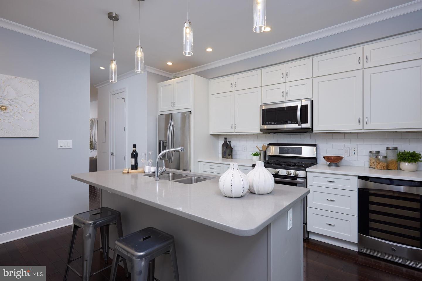 1420 T ST NW #2, WASHINGTON, District Of Columbia 20009, 2 Bedrooms Bedrooms, ,2 BathroomsBathrooms,Residential,For sale,1420 T ST NW #2,DCDC2200164 MLS # DCDC2200164