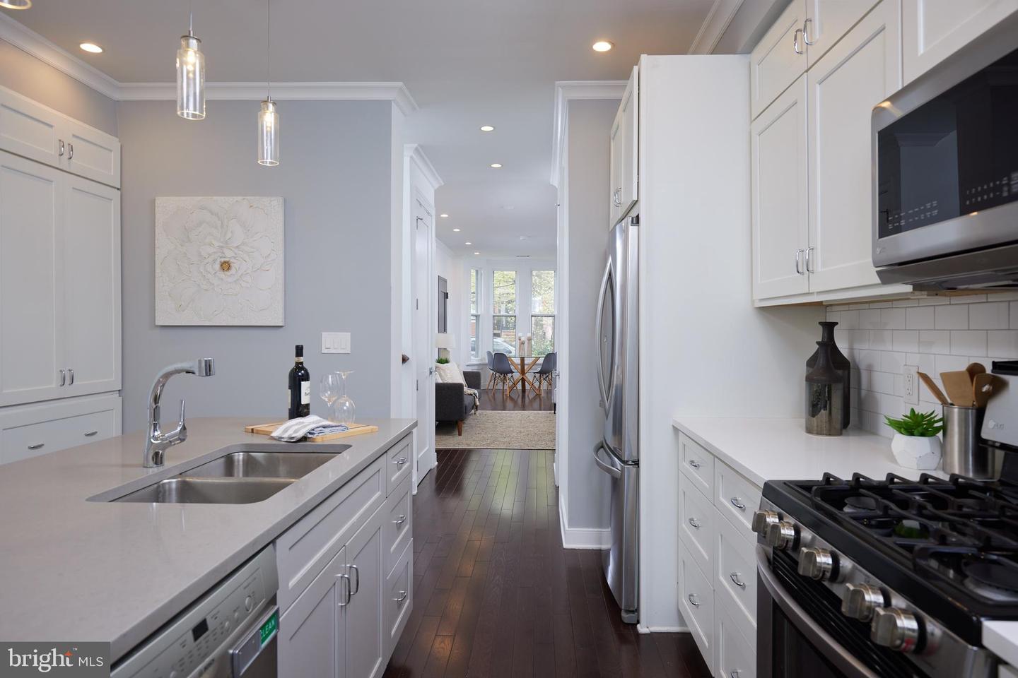 1420 T ST NW #2, WASHINGTON, District Of Columbia 20009, 2 Bedrooms Bedrooms, ,2 BathroomsBathrooms,Residential,For sale,1420 T ST NW #2,DCDC2200164 MLS # DCDC2200164