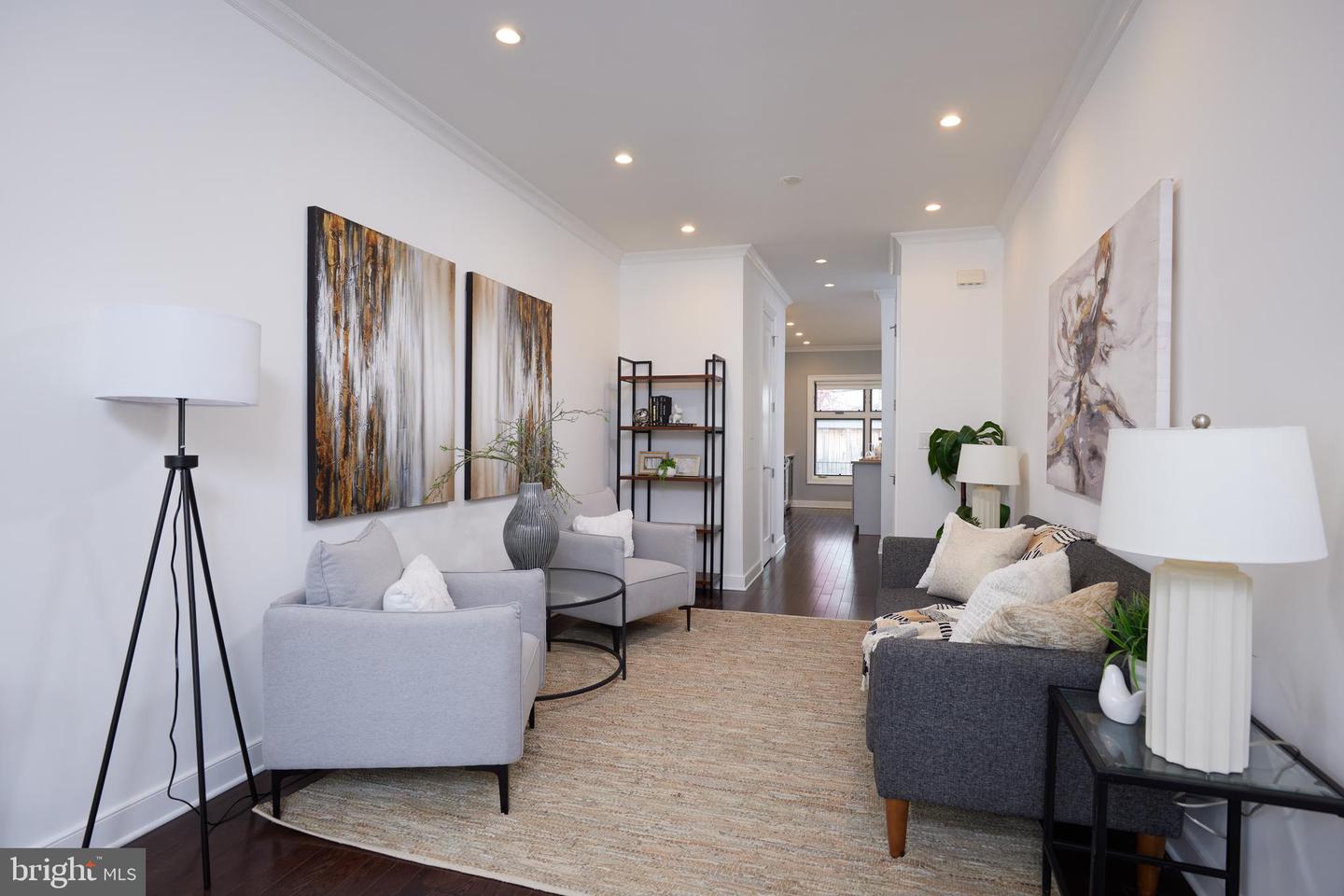 1420 T ST NW #2, WASHINGTON, District Of Columbia 20009, 2 Bedrooms Bedrooms, ,2 BathroomsBathrooms,Residential,For sale,1420 T ST NW #2,DCDC2200164 MLS # DCDC2200164