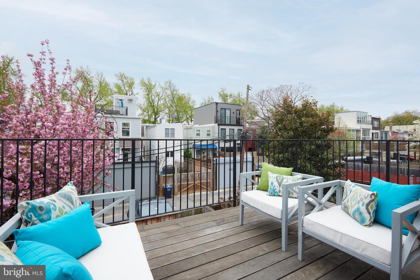 1420 T ST NW #2, WASHINGTON, District Of Columbia 20009, 2 Bedrooms Bedrooms, ,2 BathroomsBathrooms,Residential,For sale,1420 T ST NW #2,DCDC2200164 MLS # DCDC2200164