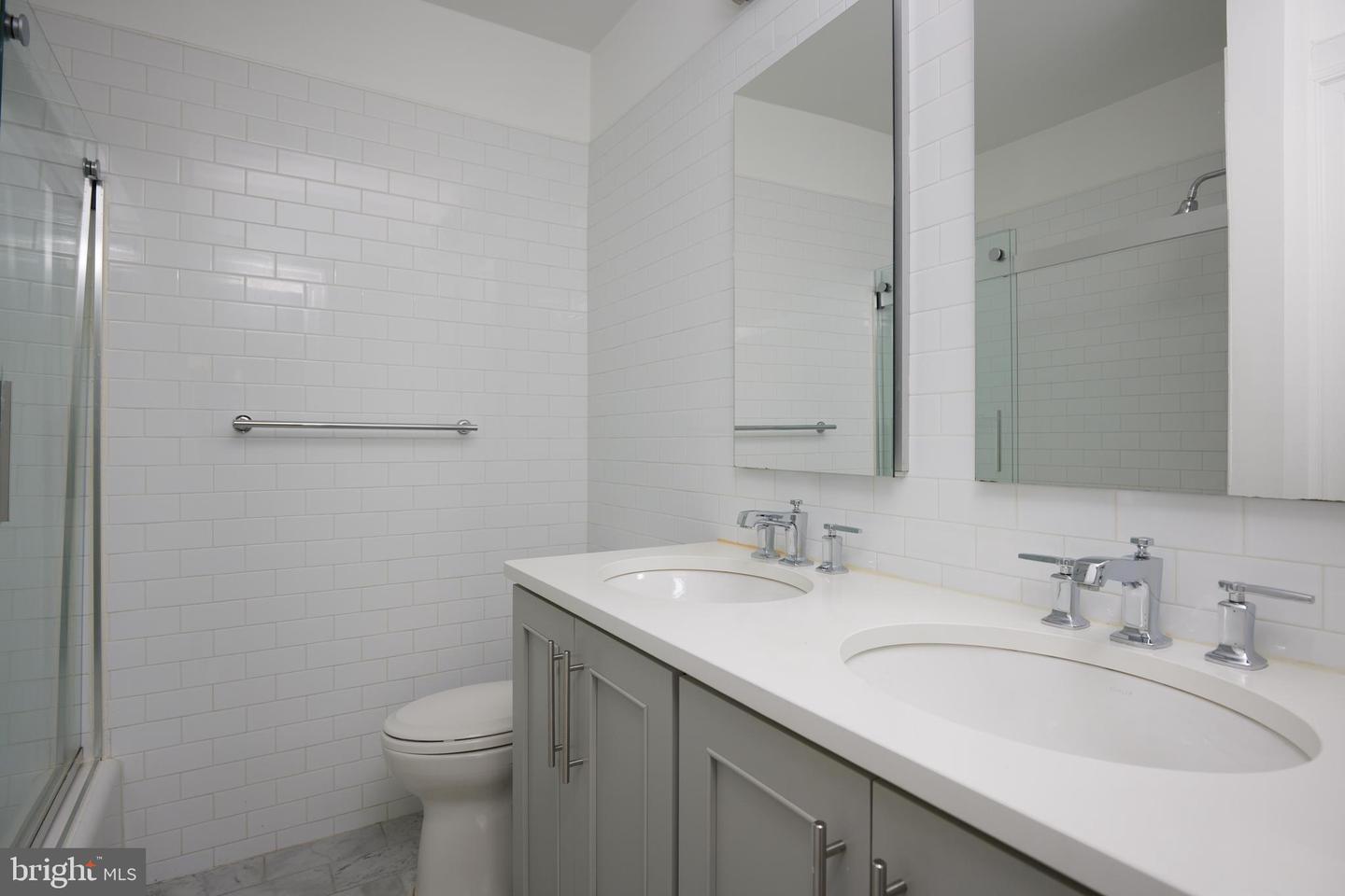 1420 T ST NW #2, WASHINGTON, District Of Columbia 20009, 2 Bedrooms Bedrooms, ,2 BathroomsBathrooms,Residential,For sale,1420 T ST NW #2,DCDC2200164 MLS # DCDC2200164