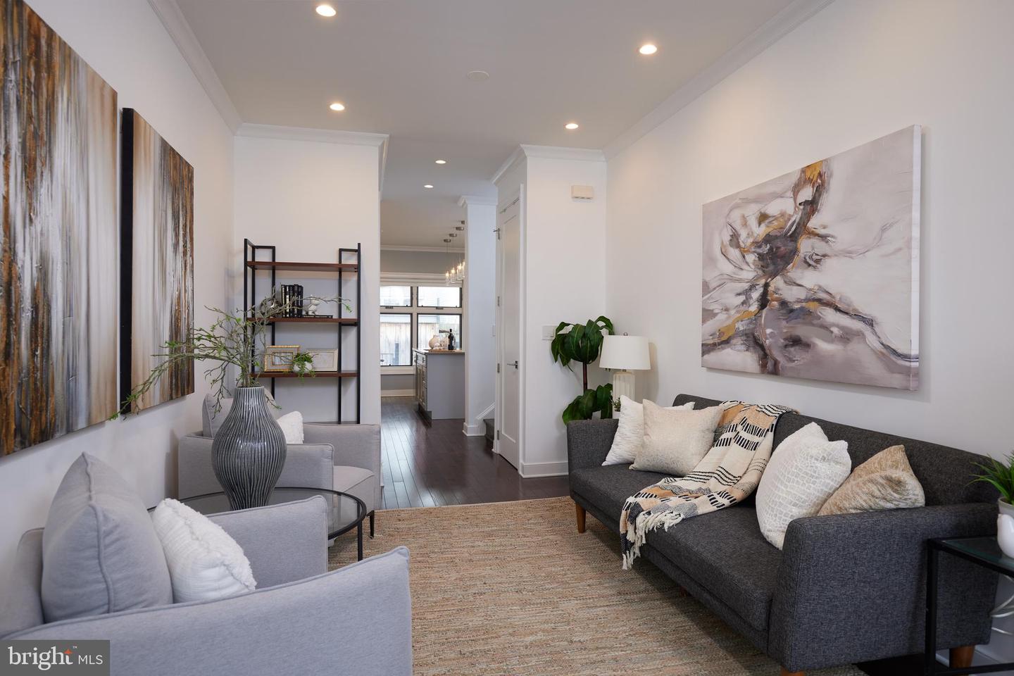 1420 T ST NW #2, WASHINGTON, District Of Columbia 20009, 2 Bedrooms Bedrooms, ,2 BathroomsBathrooms,Residential,For sale,1420 T ST NW #2,DCDC2200164 MLS # DCDC2200164