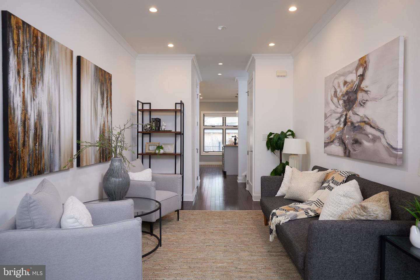 1420 T ST NW #2, WASHINGTON, District Of Columbia 20009, 2 Bedrooms Bedrooms, ,2 BathroomsBathrooms,Residential,For sale,1420 T ST NW #2,DCDC2200164 MLS # DCDC2200164