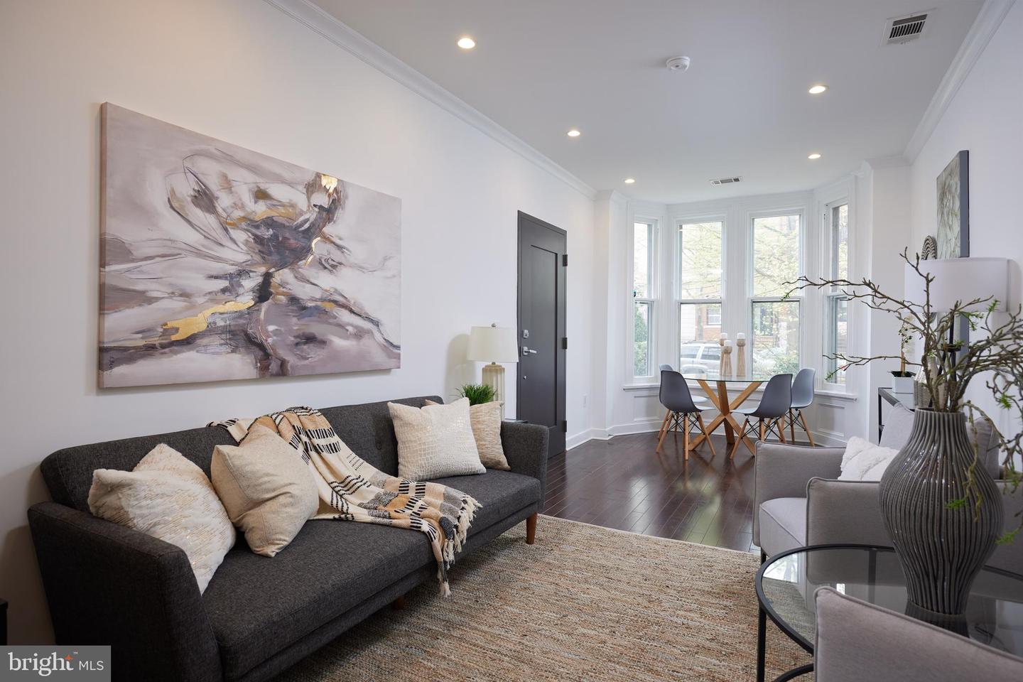 1420 T ST NW #2, WASHINGTON, District Of Columbia 20009, 2 Bedrooms Bedrooms, ,2 BathroomsBathrooms,Residential,For sale,1420 T ST NW #2,DCDC2200164 MLS # DCDC2200164
