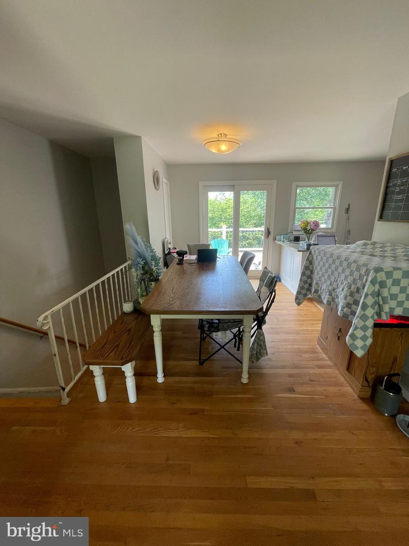 6512 CARRIAGE DR, ALEXANDRIA, Virginia 22310, 4 Bedrooms Bedrooms, 7 Rooms Rooms,1 BathroomBathrooms,Residential,For sale,6512 CARRIAGE DR,VAFX2240208 MLS # VAFX2240208