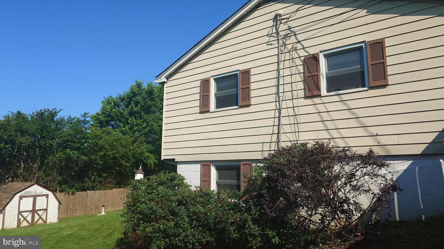 6512 CARRIAGE DR, ALEXANDRIA, Virginia 22310, 4 Bedrooms Bedrooms, 7 Rooms Rooms,1 BathroomBathrooms,Residential,For sale,6512 CARRIAGE DR,VAFX2240208 MLS # VAFX2240208