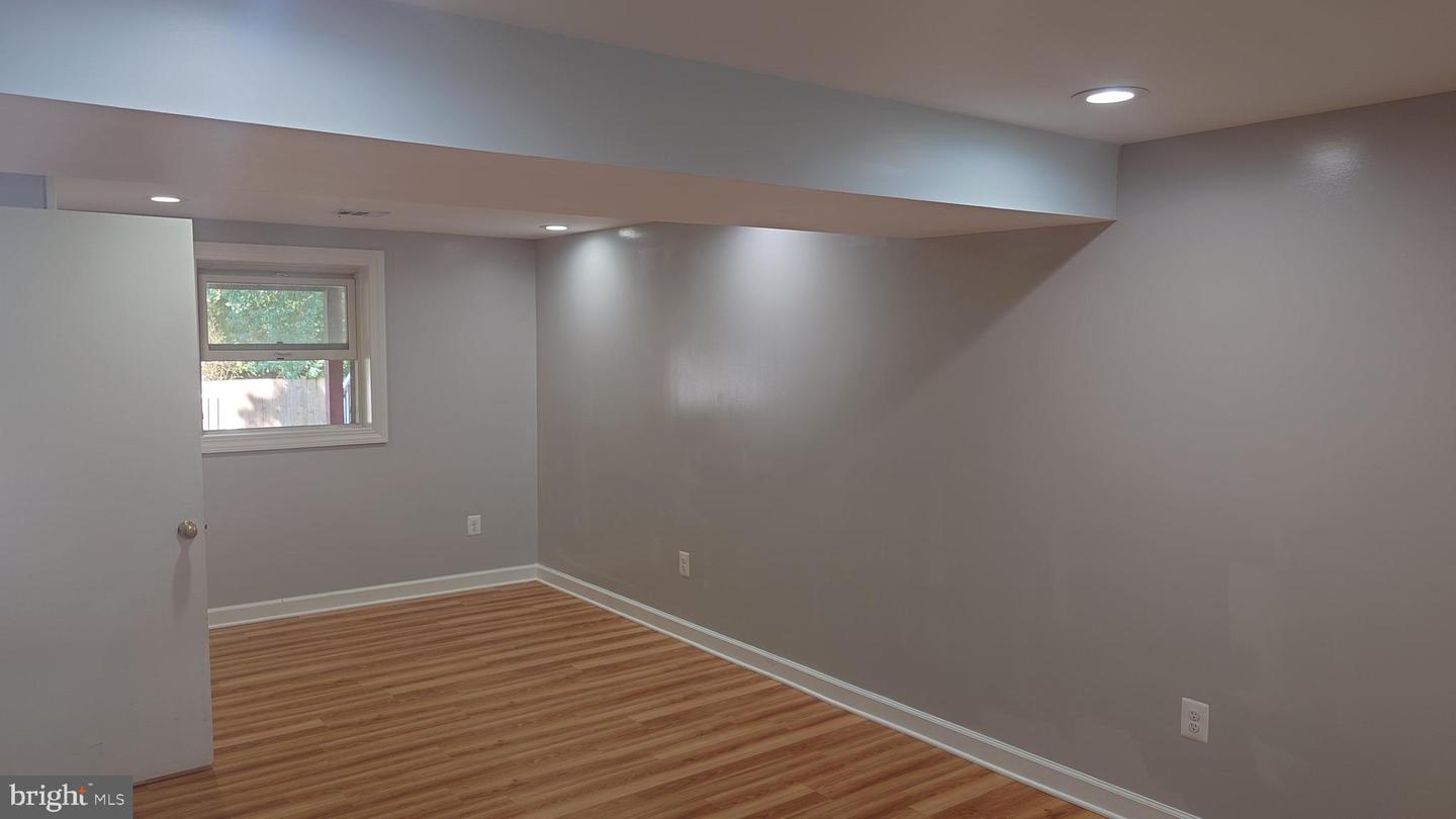 6512 CARRIAGE DR, ALEXANDRIA, Virginia 22310, 4 Bedrooms Bedrooms, 7 Rooms Rooms,1 BathroomBathrooms,Residential,For sale,6512 CARRIAGE DR,VAFX2240208 MLS # VAFX2240208