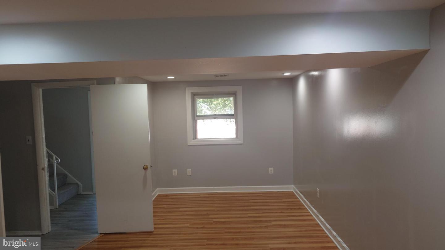 6512 CARRIAGE DR, ALEXANDRIA, Virginia 22310, 4 Bedrooms Bedrooms, 7 Rooms Rooms,1 BathroomBathrooms,Residential,For sale,6512 CARRIAGE DR,VAFX2240208 MLS # VAFX2240208