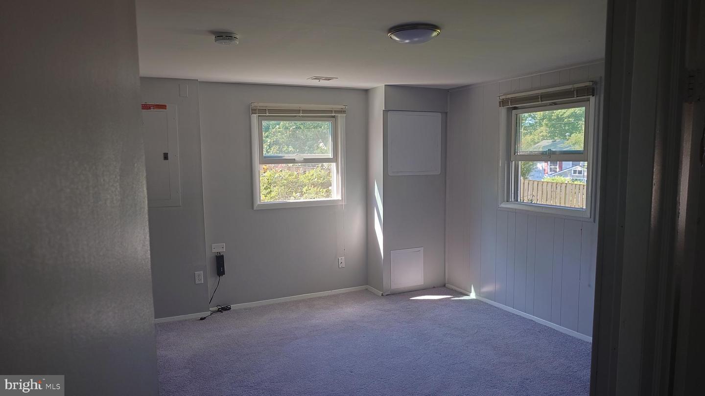 6512 CARRIAGE DR, ALEXANDRIA, Virginia 22310, 4 Bedrooms Bedrooms, 7 Rooms Rooms,1 BathroomBathrooms,Residential,For sale,6512 CARRIAGE DR,VAFX2240208 MLS # VAFX2240208