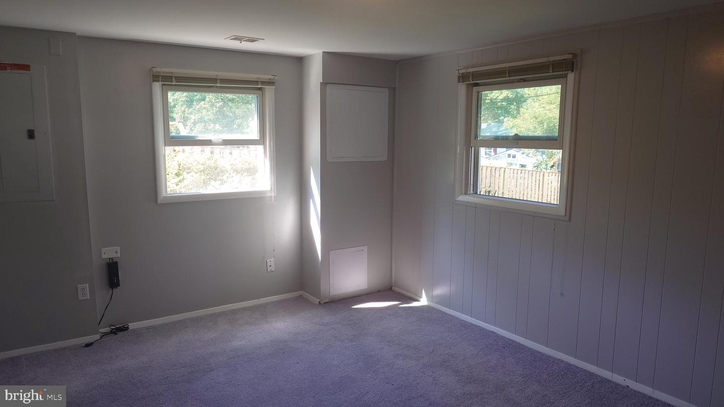 6512 CARRIAGE DR, ALEXANDRIA, Virginia 22310, 4 Bedrooms Bedrooms, 7 Rooms Rooms,1 BathroomBathrooms,Residential,For sale,6512 CARRIAGE DR,VAFX2240208 MLS # VAFX2240208