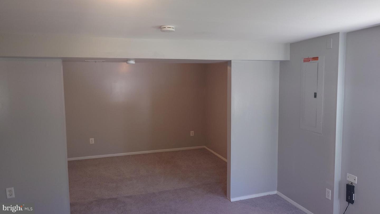 6512 CARRIAGE DR, ALEXANDRIA, Virginia 22310, 4 Bedrooms Bedrooms, 7 Rooms Rooms,1 BathroomBathrooms,Residential,For sale,6512 CARRIAGE DR,VAFX2240208 MLS # VAFX2240208