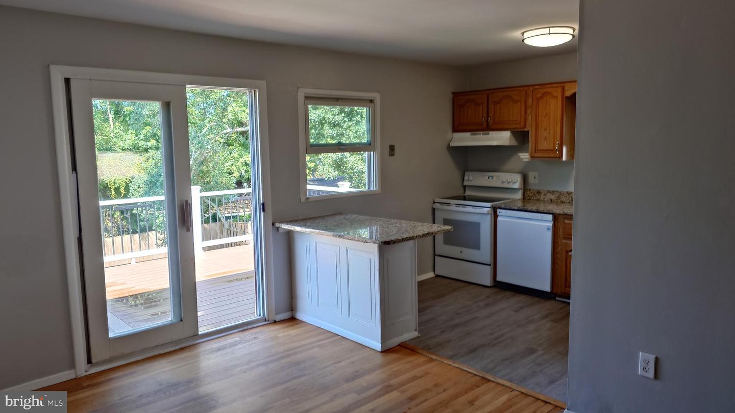 6512 CARRIAGE DR, ALEXANDRIA, Virginia 22310, 4 Bedrooms Bedrooms, 7 Rooms Rooms,1 BathroomBathrooms,Residential,For sale,6512 CARRIAGE DR,VAFX2240208 MLS # VAFX2240208