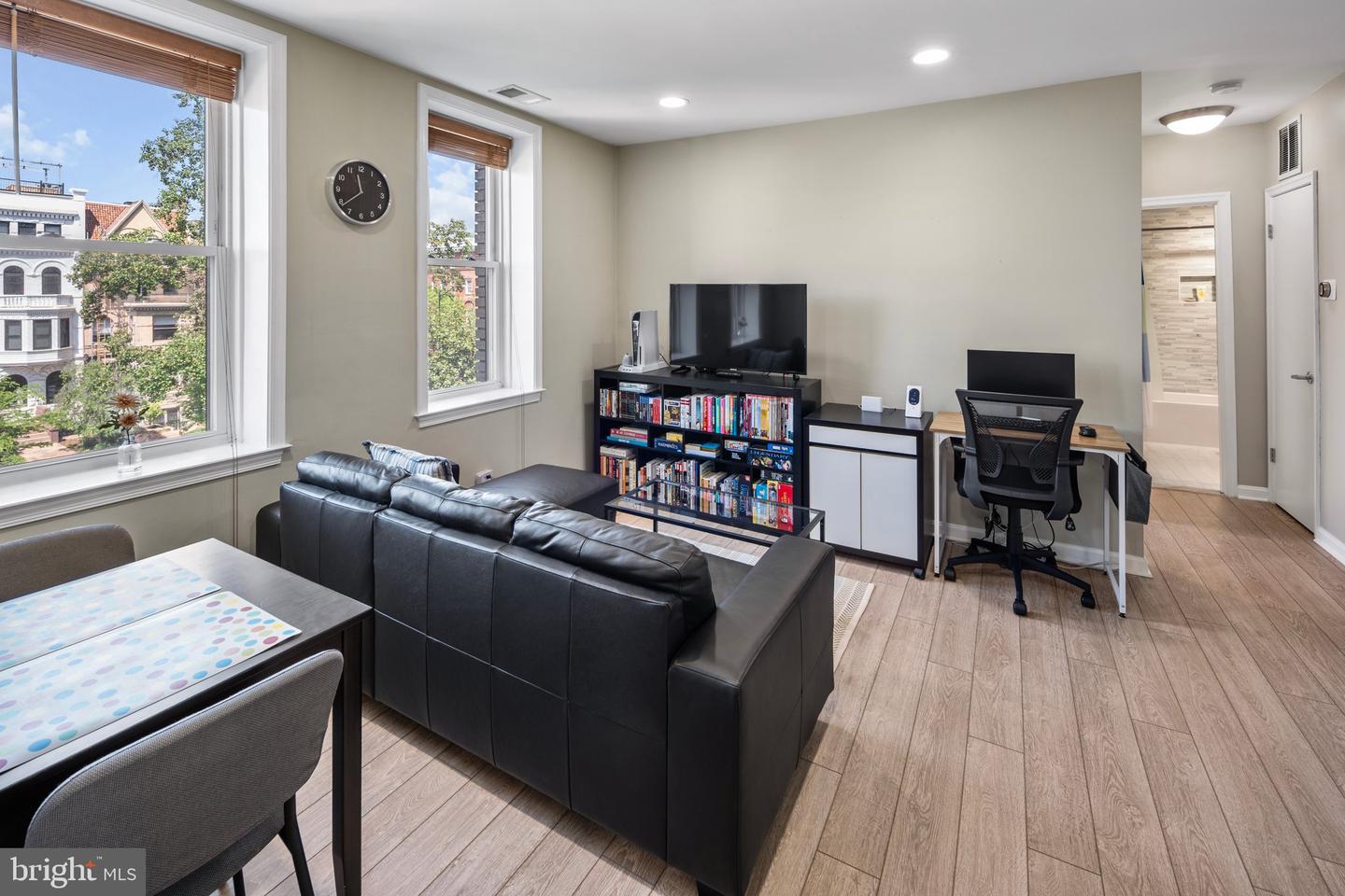 2001 16TH ST NW #307, WASHINGTON, District Of Columbia 20009, 1 Bedroom Bedrooms, ,1 BathroomBathrooms,Residential,For sale,2001 16TH ST NW #307,DCDC2200166 MLS # DCDC2200166