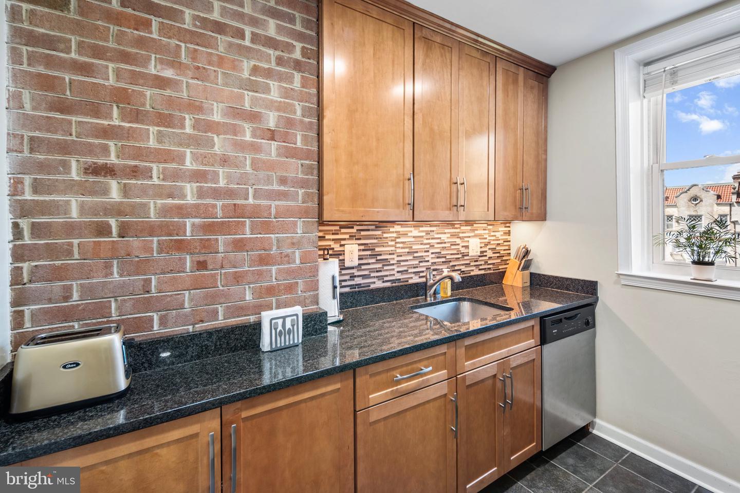 2001 16TH ST NW #307, WASHINGTON, District Of Columbia 20009, 1 Bedroom Bedrooms, ,1 BathroomBathrooms,Residential,For sale,2001 16TH ST NW #307,DCDC2200166 MLS # DCDC2200166