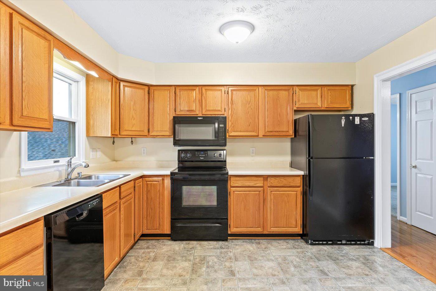 1186 SOUTH FORK DR, FRONT ROYAL, Virginia 22630, 3 Bedrooms Bedrooms, ,2 BathroomsBathrooms,Residential,For sale,1186 SOUTH FORK DR,VAWR2011132 MLS # VAWR2011132