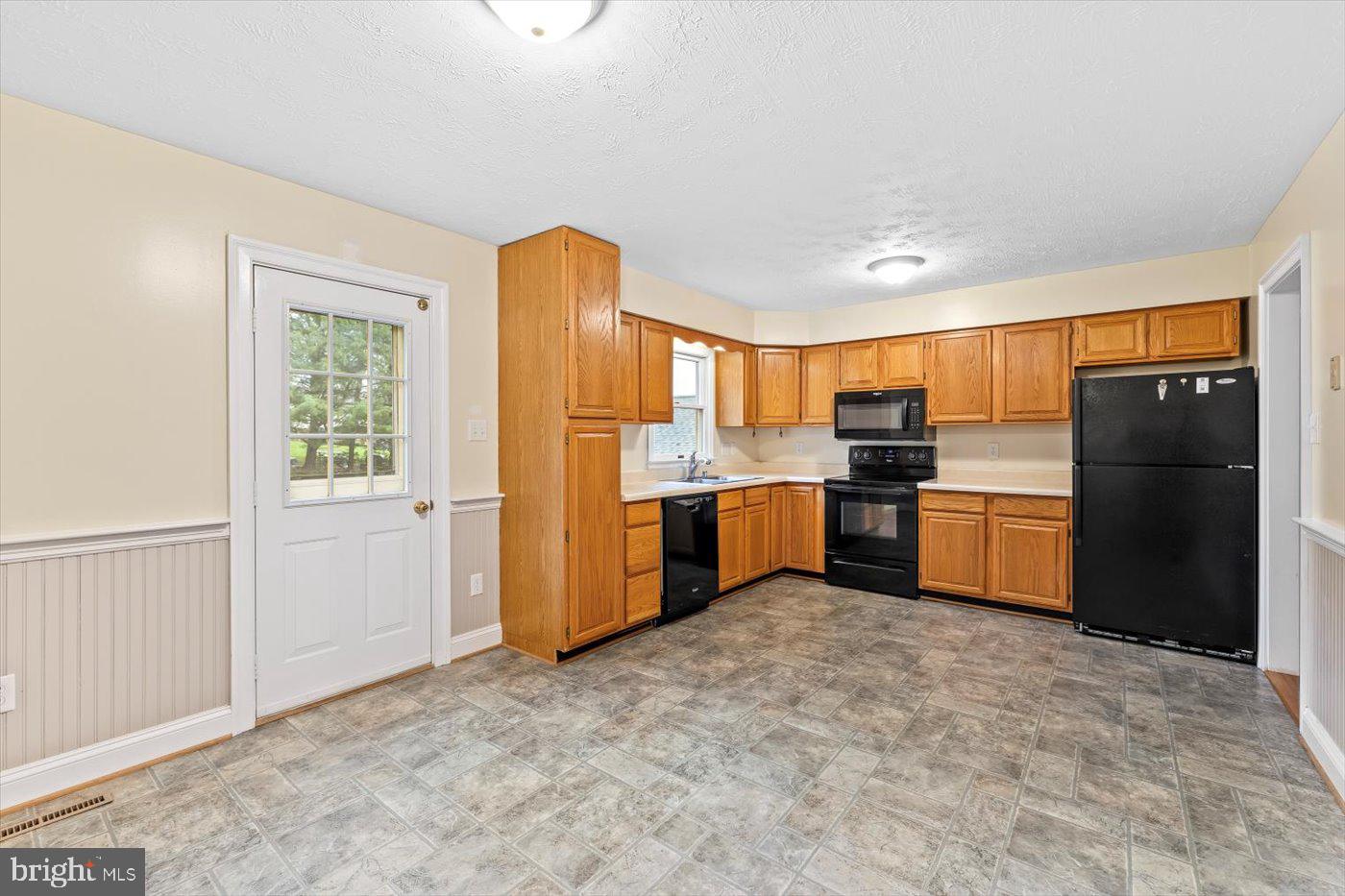 1186 SOUTH FORK DR, FRONT ROYAL, Virginia 22630, 3 Bedrooms Bedrooms, ,2 BathroomsBathrooms,Residential,For sale,1186 SOUTH FORK DR,VAWR2011132 MLS # VAWR2011132